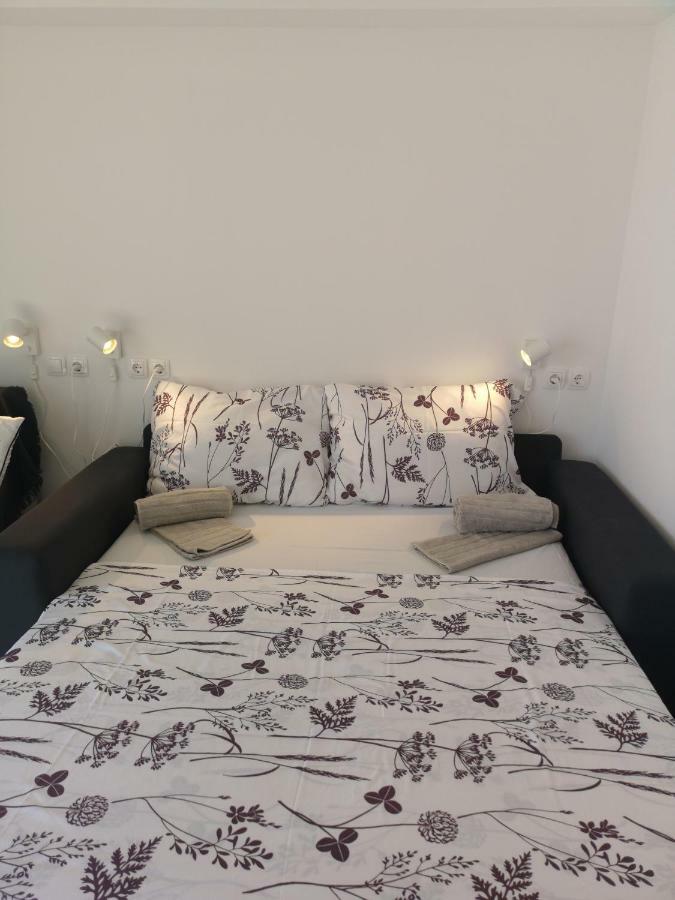 Apartman Studio Kod Ujevica Baška Voda Exterior foto